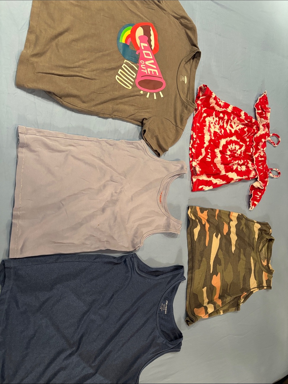 Kids Tank & Tee Lot with Rainbow Graphic and Camo — size 10-12